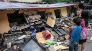 Aumentan a 72 los fallecidos y a 300 los heridos por terremoto de 6,9 en Filipinas