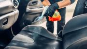 Por qué hay que rociar vinagre en los asientos del auto: ¿qué significa?