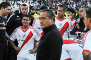 Descendieron River de Uruguay y Paraguay y hubo gastadas de hinchas de Boca