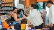 Escándalo en un supermercado: una cajera golpeó a una mujer embarazada que estaba robando