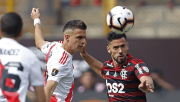 Jugó en el Flamengo, le ganó una Copa Libertadores a River y confirmó una terrible noticia: Ganar esta batalla