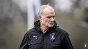 La Selección de Uruguay multada por otra locura de Bielsa: los motivos del castigo económico