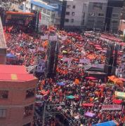 Desde El Alto, Rodrigo Paz minimiza las encuestas y dice que el 19 ganará Bolivia