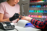 Alerta por químicos en esmaltes de uñas: ¿Puede un pintado de uñas arriesgar tu salud?”