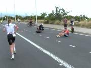 Su rival se desplomó a poco de ganar el Ironman y el gesto que tuvo al superarla recorrió el mundo