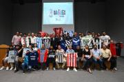 El gobierno provincial proveyó indumentaria a clubes participantes del Torneo Regional Federal Amateur de Fútbol