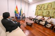 Tras reunirse con la Misión de Observación Electoral de la OEA, Arce llama a participar del balotaje