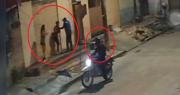 Una pareja es atracada por dos delincuentes en motocicleta; el joven intentó defenderse, pero fue golpeado