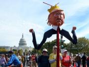 Masivas protestas contra Donald Trump en todo Estados Unidos: No queremos Reyes