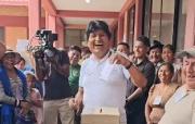 Evo votó en el Trópico y descalificó a Paz y Quiroga: “No representan al pueblo ni al movimiento indígena”