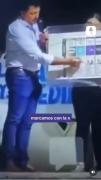 Denuncian al comisionado comunal de Gobernador Garmendia por condicionar el voto de empleados