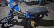 Un ladrón, enyesado, se robó una moto en Rawson