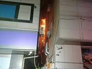 Una mujer quiso matar una cucaracha y generó un incendio: su vecina murió tras salvar a su bebé