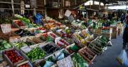 Más aumentos que bajas en la Feria de Capital: cuánto cuestan las frutas y las verduras