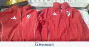Detuvieron a un hombre por intentar robar ropa deportiva