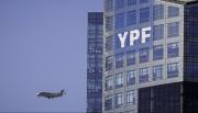 Burford sugirió a la Argentina negociar la condena por YPF