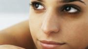 El truco para aplicar contorno de ojos con corrector