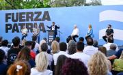 Kicillof encabezó el cierre de campaña de Fuerza Patria en PBA: Se está timbeando el país