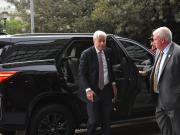 Expectativa por el encuentro del número uno de Wall Street con Milei y Caputo, en busca de ayuda financiera