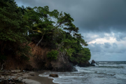 NYT: Cadáveres quemados y mutilados traídos por la marea aparecen en Trinidad y Tobago tras bombardeos de EEUU