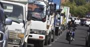 Se reducen las filas por gasolina en la capital cruceña, pero las hileras de vehículos en busca de diésel llevan meses sin solución