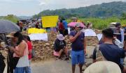 Bloqueo en la ruta nueva Cochabamba-Santa Cruz: Padres de familia exigen la destitución de la directora distrital de Educación de Chimoré