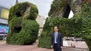 El embajador en Argentina más viral de las redes termina su mandato y se despidió desde el Obelisco