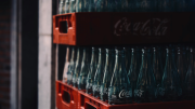 Tras petición de Trump: sale a la venta la Coca-Cola con azúcar de caña en Estados unidos
