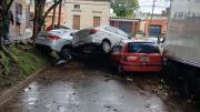Desastre en San Martín: así quedaron autos que estaban estacionados en medio del temporal