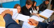 Elecciones 2025: ¿qué hace un fiscal y un presidente de mesa?