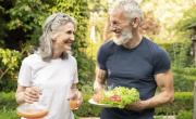 13 hábitos que ayudan a vivir más y mejor, según Harvard y Oxford