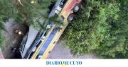 Tragedia en Misiones: un colectivo embistió a un auto, cayó a un arroyo y dejó al menos 2 muertos y 25 heridos