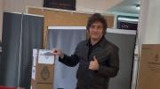 Votó Javier Milei y no quiso hablar con la prensa: el presidente no se acercó a los periodistas