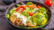 Cómo preparar mayonesa de huevo duro sin aceite para ensalada de pollo y palta