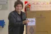 Javier Milei votó en la UTN, sin declaraciones
