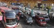 “Los bolivianos necesitamos combustible”: Cívicos cruceños exigen a Arce promulgar ley de importación de combustible