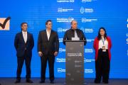 Francos presentó resultados nacionales y desoyó el fallo de la Justicia Electoral
