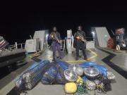 Ecuador y EE UU interceptaron embarcaciones con armas cerca de Galápagos