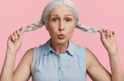 Deja atrás los tintes: este es el nuevo método natural para teñir las canas fácil y rápido