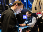 Cuánto esperan los mercados que caiga el riesgo país