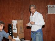 Luis Caputo dijo que es bueno para el país que se pelee la oposición y pidió que armen una alternativa racional para 2027