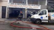 Incendio en un taller mecánico en Parque Patricios