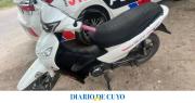 Se robó una moto, lo sorprendieron y escapó: policías recuperaron el rodado