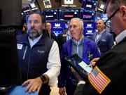 Tercer día de fiesta para los mercados: las acciones saltan hasta 13%, suben los bonos y el dólar cayó $ 35