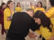 Las monjas de un convento organizan un curso de autodefensa para mujeres