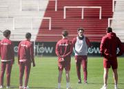 Estudiantes trabajó en UNO y Domínguez dio indicios del equipo que jugará con Boca