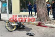 Fatal choque en pleno centro: murió un motociclista tras ser embestido por una Jeep