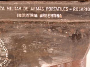 Comando Vermelho: apareció un FAL de las FFAA