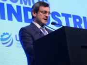 La UIA acepta el dólar a $1500