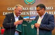 Firmó convenio con la gobernación de Tarija para el partido amistoso